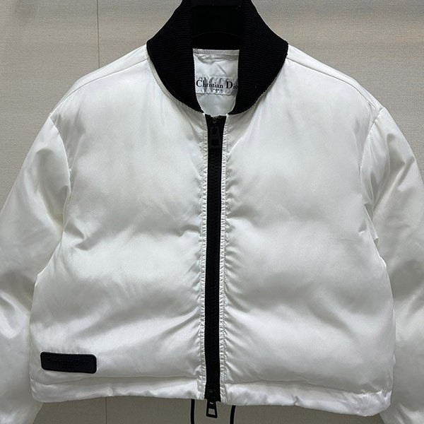 送料込 ディオールアルプス クロップド 偽物 ボンバージャケット deb32624